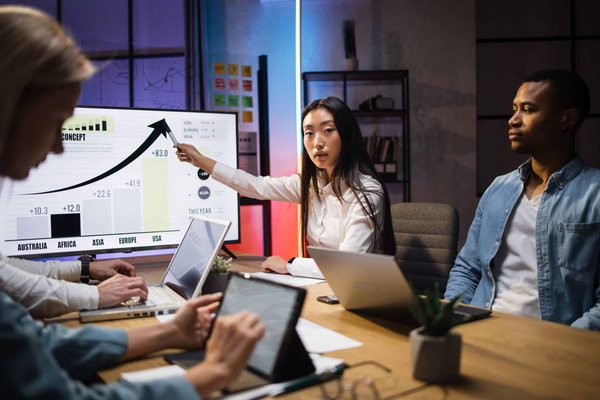 How can machine learning and AI technologies be utilized for predictive analytics in real estate market trends?